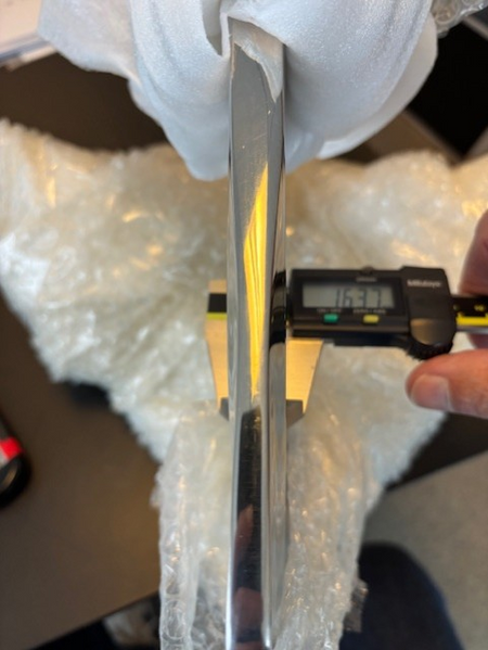 1852 M-anker RF 10kg i brug under sejlads på vandet