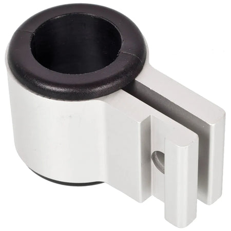 NOA fitting til 25mm, placeret på en båd i brug.