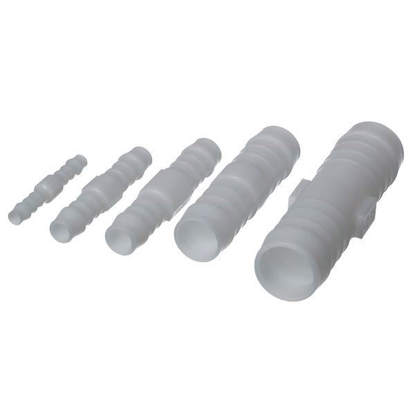 SeaTec plast samlestykke på hvid baggrund, klar til montage.