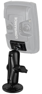 RAM Mounts holder med medium arm monteret på båd, set fra siden.