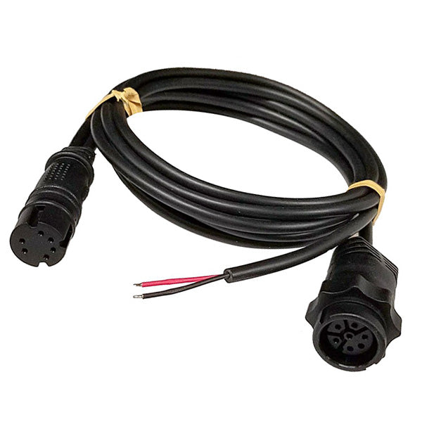 Adapter fra Lowrance til Hook2 4X, vist i tæt zoom på stikket