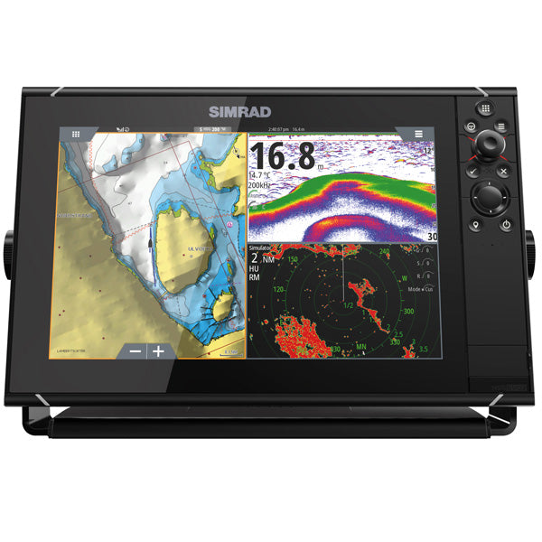 Simrad NSS EVO3S 12" navigationselement vist i detaljeret udsigt.