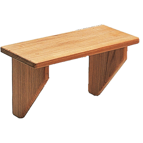Roca trappetrin i teak, mål 31,5x14x18cm, præsenteret på en båd