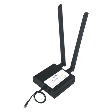 Glomex Zigboat 4G link GPS tracker set fra siden på bådens dækkende overflade