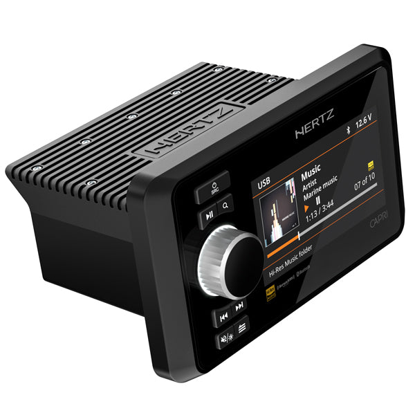 Hertz CAPRI H100 DAB+ monteret på dashboard