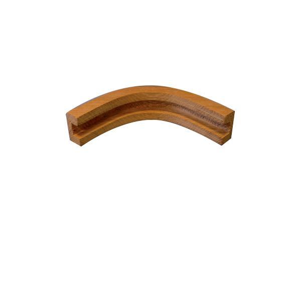Teak vinkel fra SeaTec, 10 x 7 mm, i brug på en bådliste.