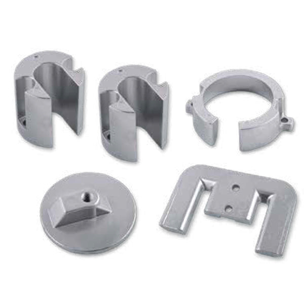 Zink kit fra 1852 til Mercruiser Bravo One, vist forfra