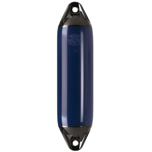 Polyform F7 fender set forfra med klar blå himmel