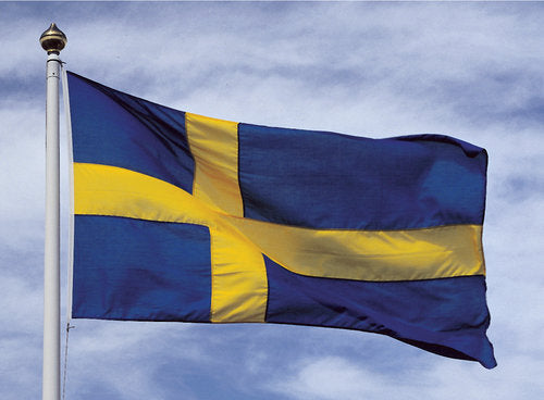 Adela gæsteflag med svensk design, vist i naturligt lys