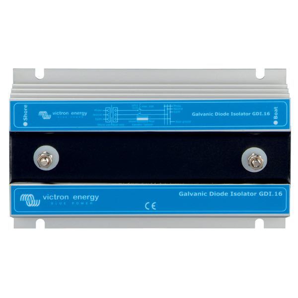 Victron galvanisk isolator monteret i en båd, klar til installation.