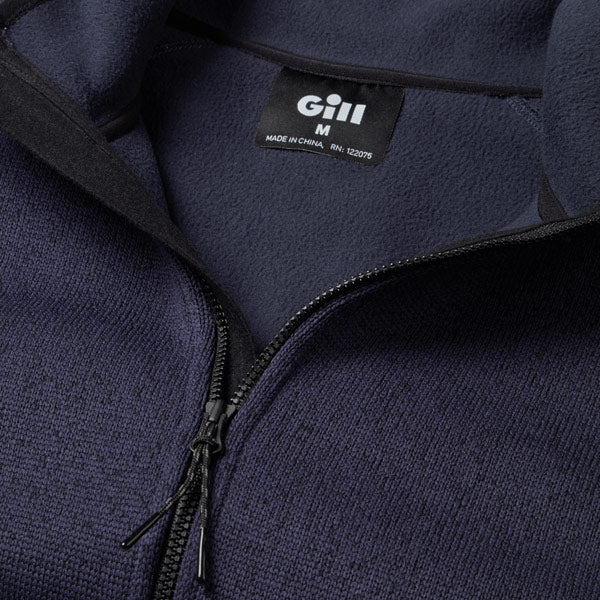 Nærbillede af Gill fleecejakke i navy, detaljeret stof