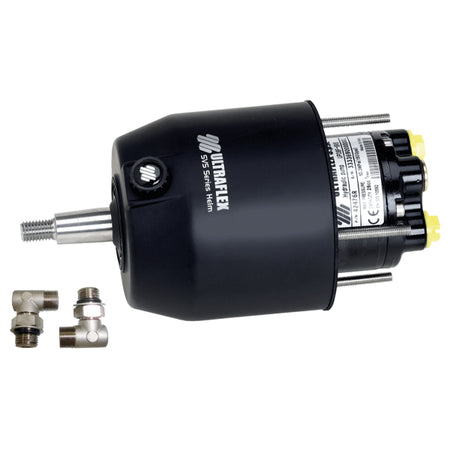 Hydraulisk styringspakke fra Ultraflex monteret på en båd