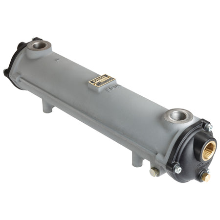 Bowman oliekøler FC140 set fra siden, tilsluttet hydrauliksystem.