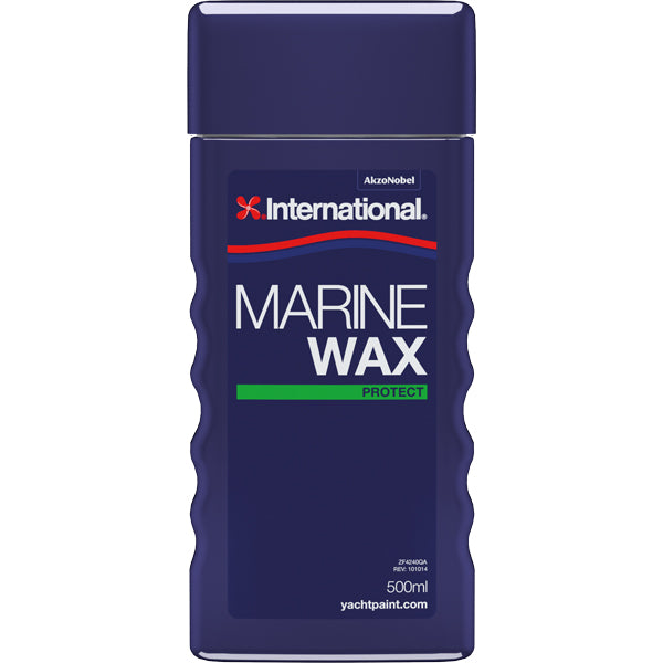 International Marine Wax 0,5L produktflaske set fra forsiden med et strålende lysrefleks på overfladen.