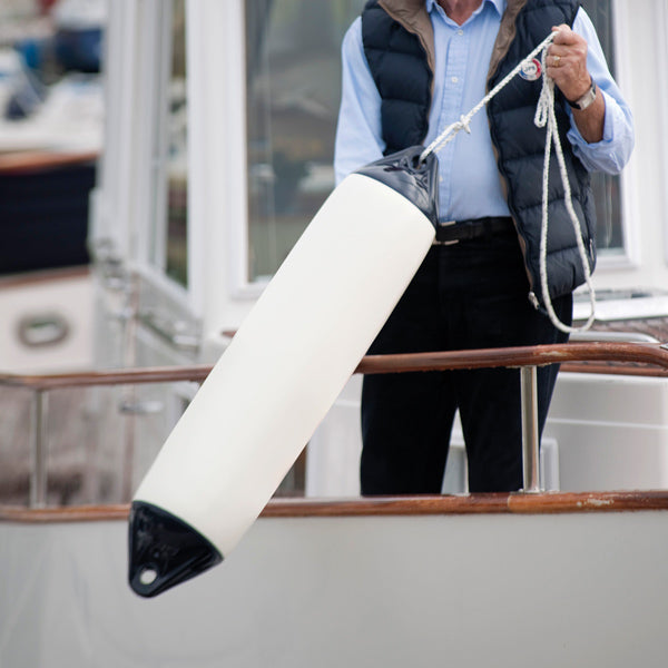 Polyform F01M fender set ovenfra, klar til brug